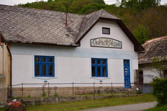Galéria masiek v Lišove Galéria masiek v Lišove